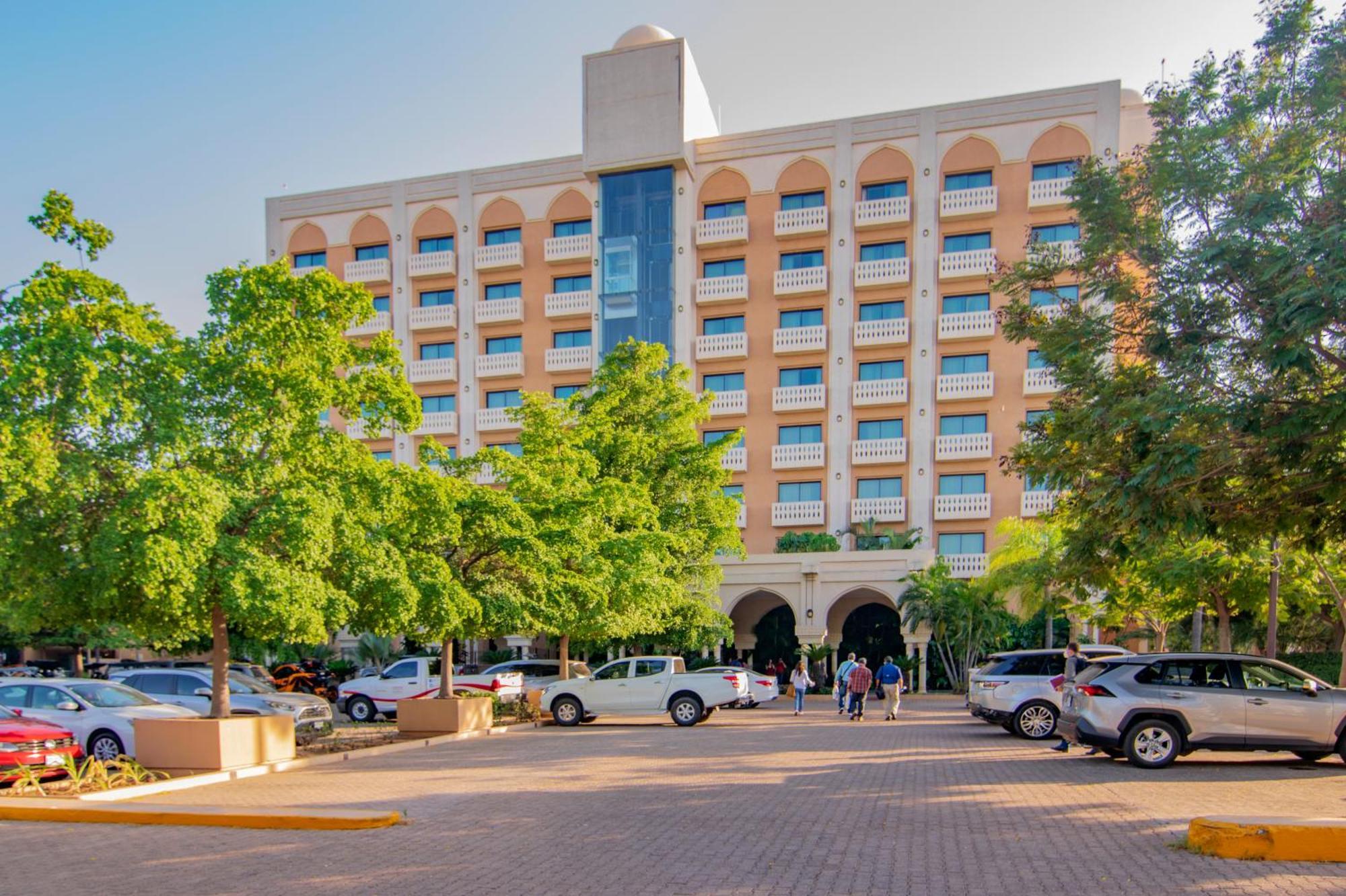 Hotel Lucerna Culiacán Dış mekan fotoğraf